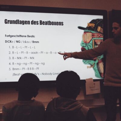 Hans Beatbox Bei Einem Beatbox Workshop In Einer Schule